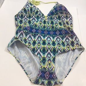 Women’s one piece Swimsuit NWOT 1X &2X